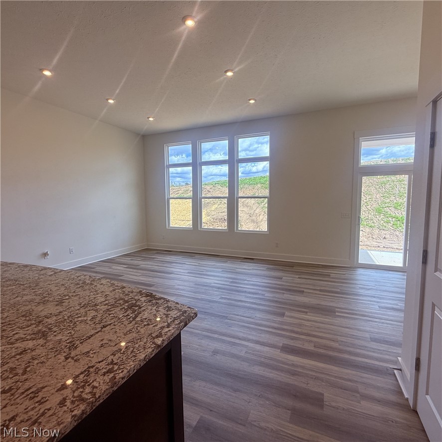 Spring Hill Villas - Residential