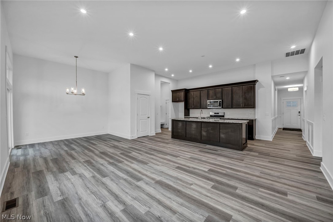 Spring Hill Villas - Residential