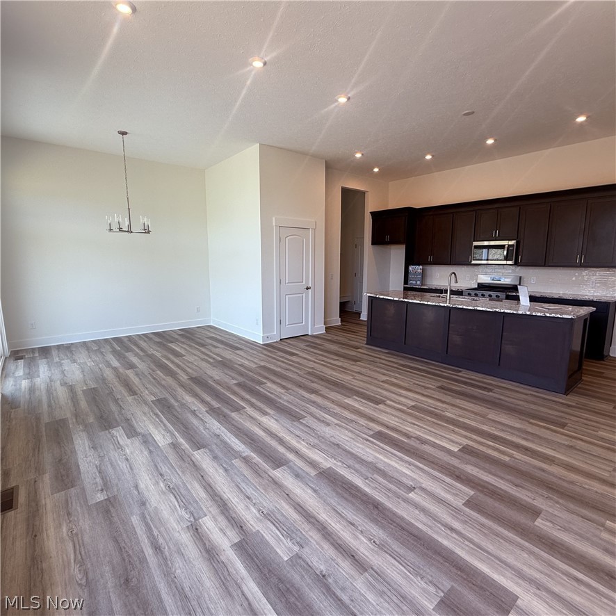 Spring Hill Villas - Residential