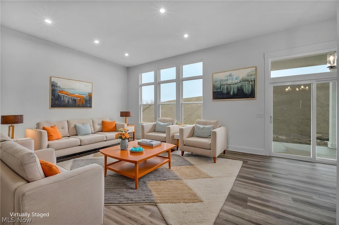 Spring Hill Villas - Residential