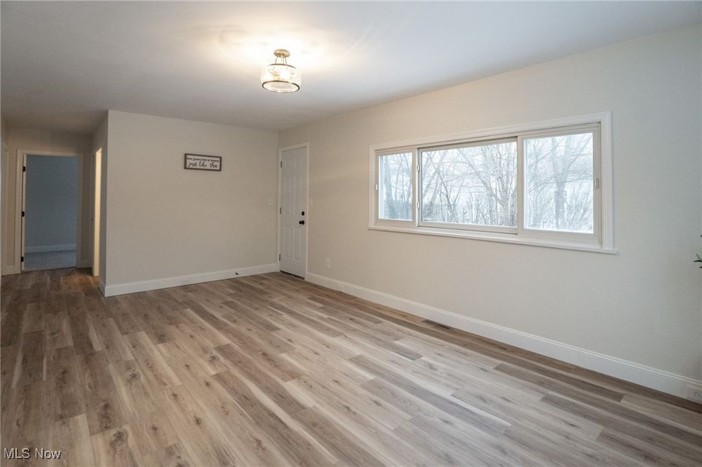 Photo of 236 Adams Avenue, Cuyahoga Falls, OH 44221 (MLS # 5176791)