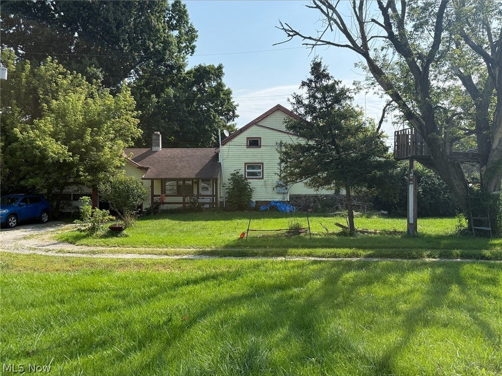 9523 E Center Street
