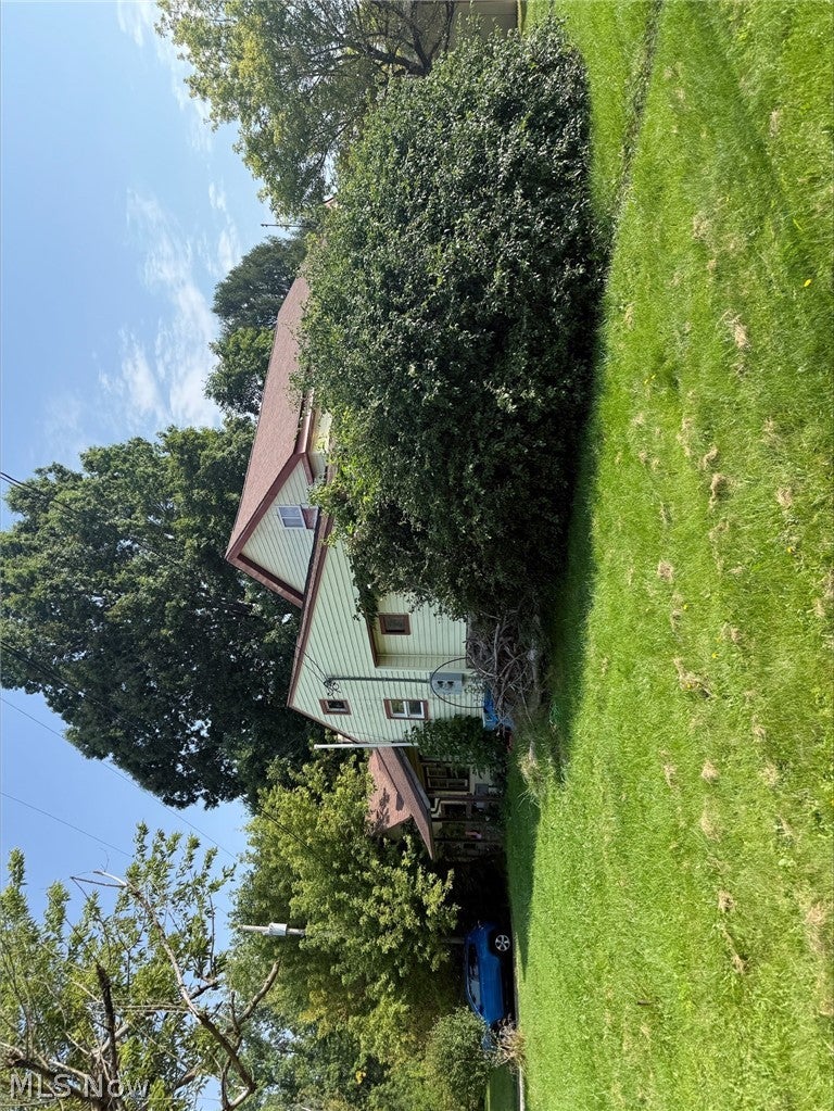 9523 E Center Street