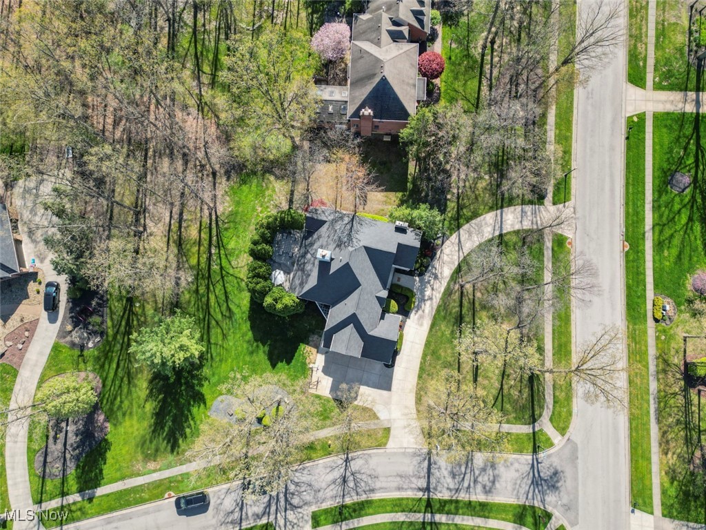 127 Timber Run Drive, Canfield, Ohio image 7