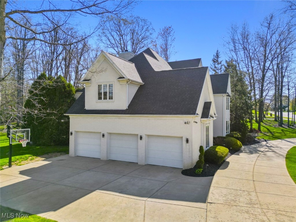 127 Timber Run Drive, Canfield, Ohio image 6
