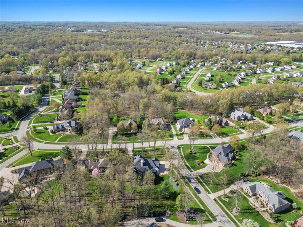 127 Timber Run Drive, Canfield, Ohio image 12