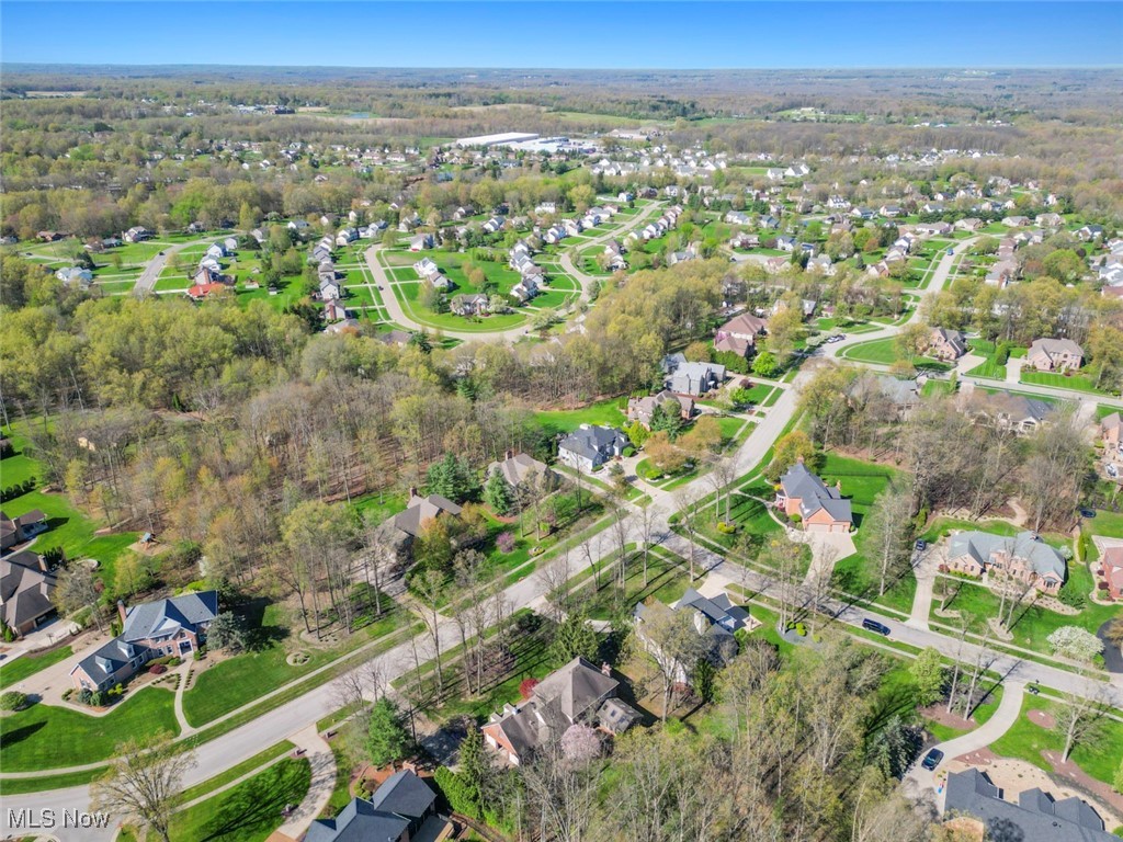127 Timber Run Drive, Canfield, Ohio image 11