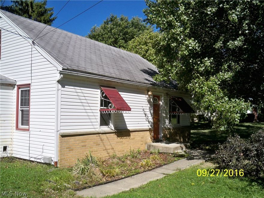 2 bedroom/1 bath home on edge of Doylestown with nice backyard. Possible bedroom on second floor. Home will need updates. Home is sold AS-IS. This property is eligible under the Freddie-Mac First Look Initiative through October 25, 2016. Owner occupied buyers will have first chance to purchase till October 25, 2016.