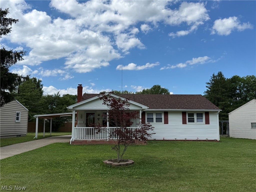 Photo of 448 Meadowbrook Avenue, Boardman, OH 44512 (MLS # 5216487)
