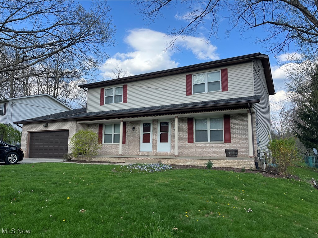 Woodview Manor - Residential Income