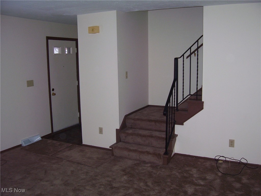 Woodview Manor - Residential Income