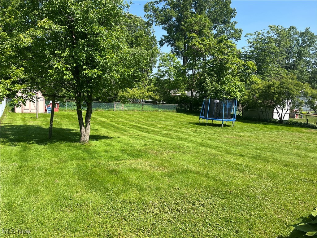 Woodview Manor - Residential Income