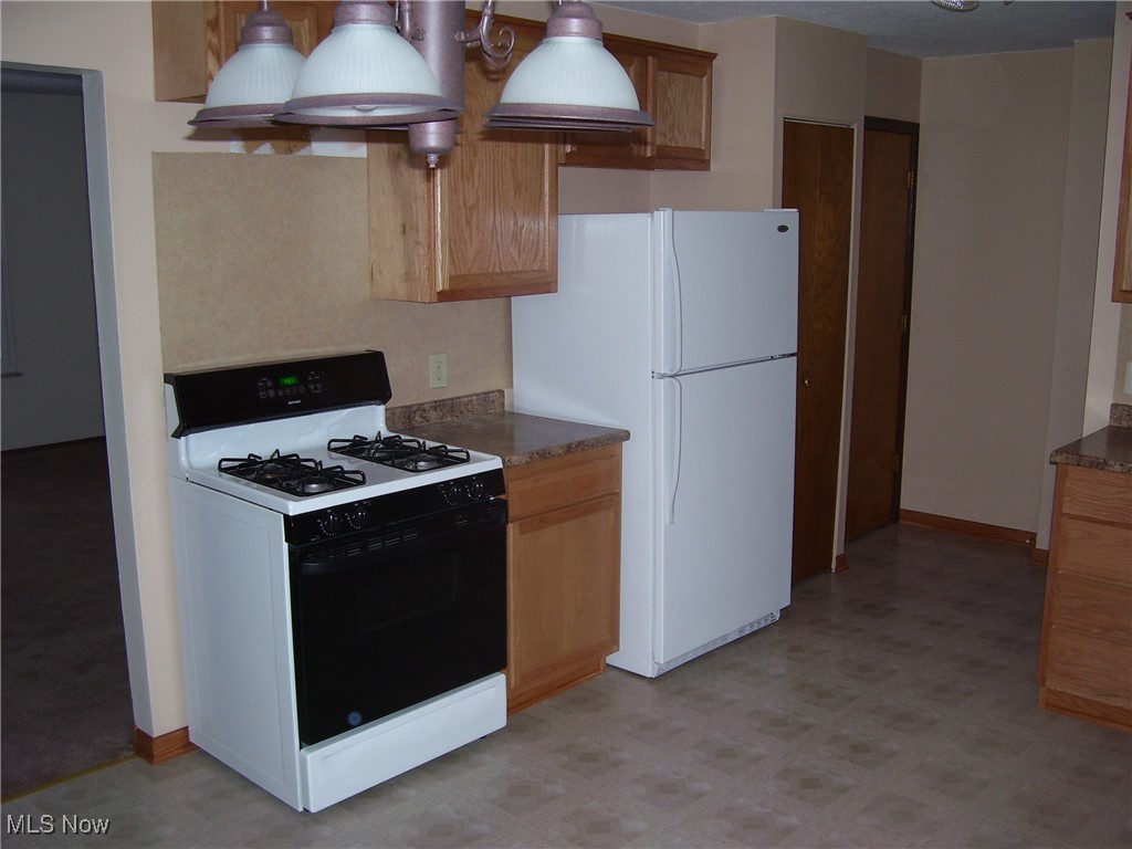 Woodview Manor - Residential Income