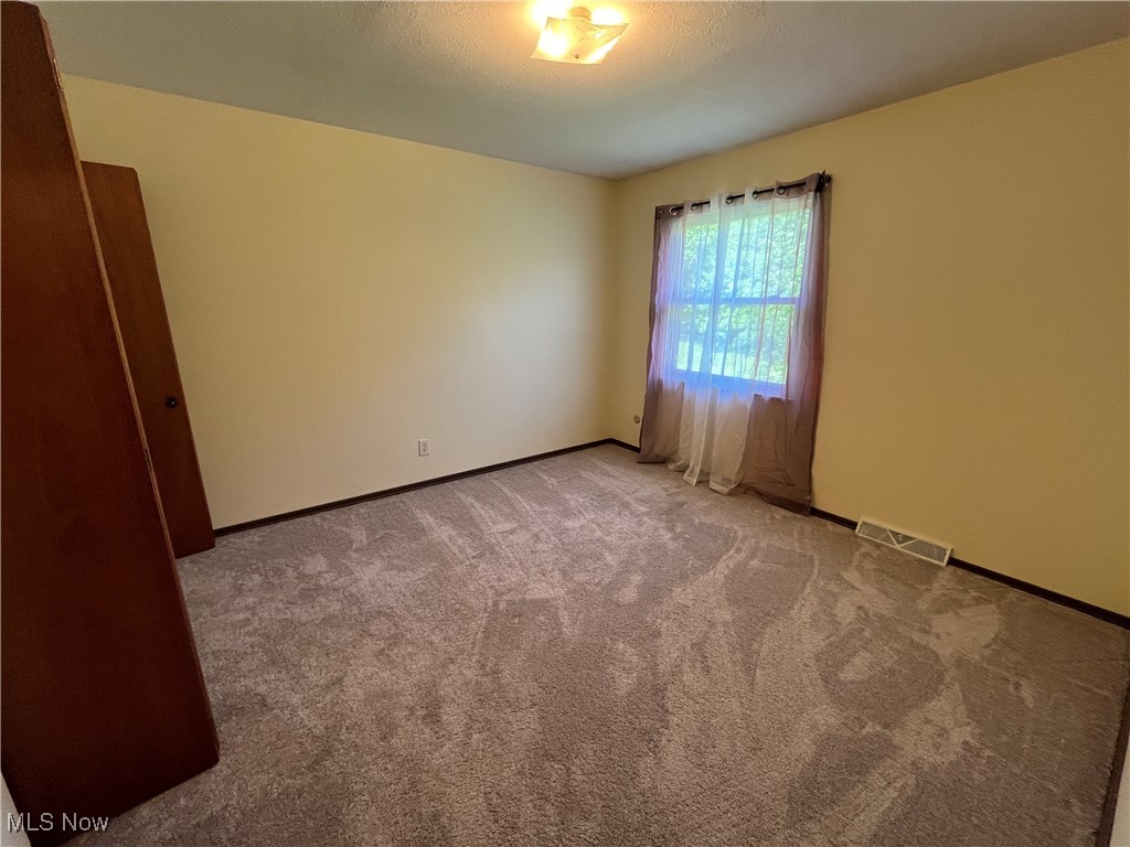 Woodview Manor - Residential Income
