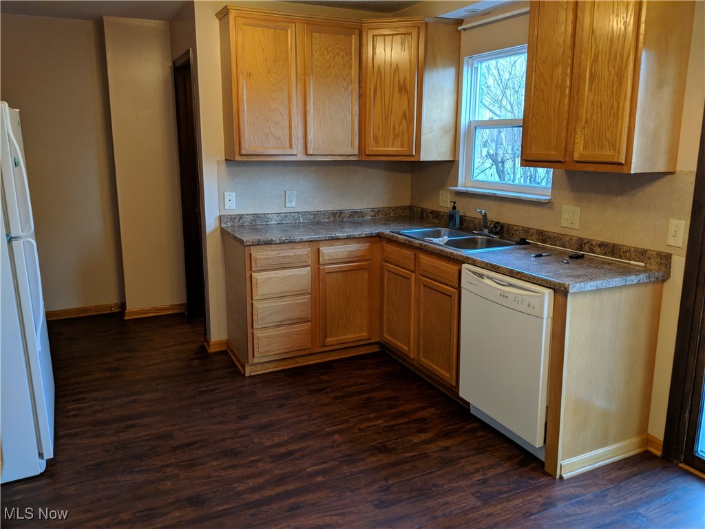 Woodview Manor - Residential Income