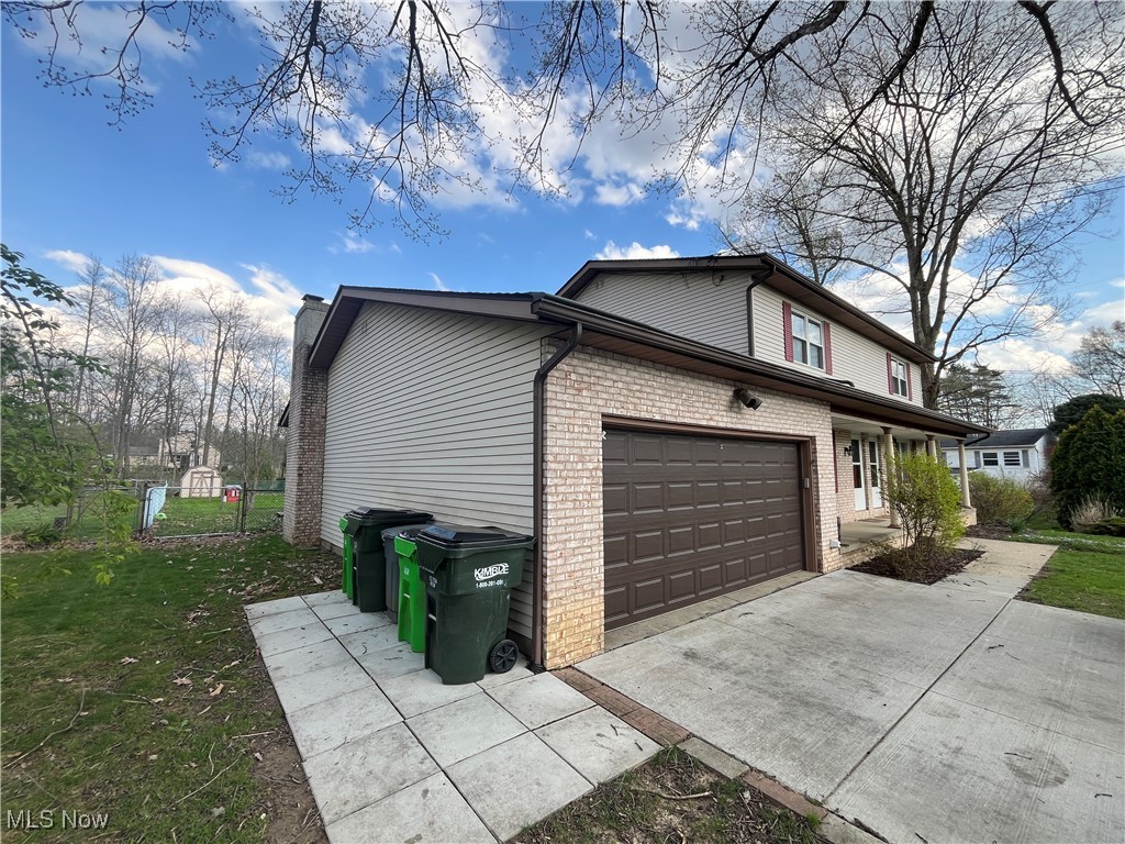 Woodview Manor - Residential Income