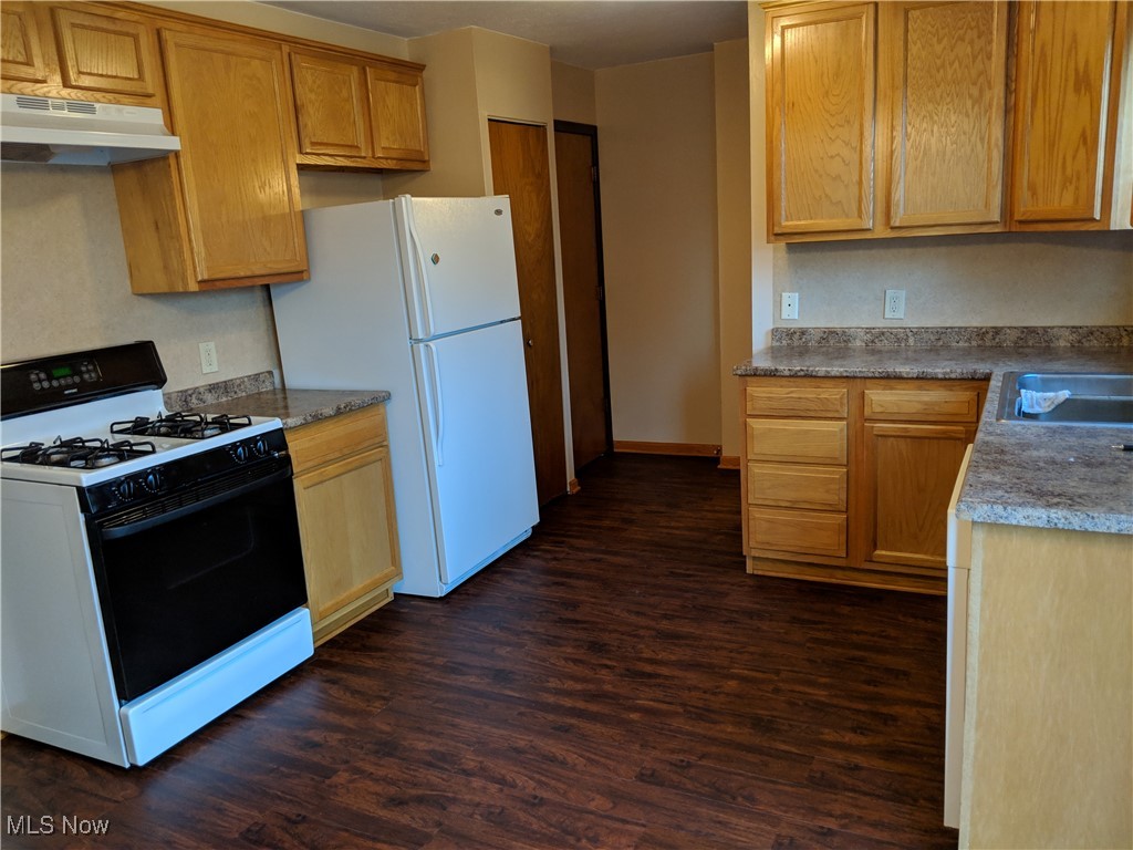 Woodview Manor - Residential Income