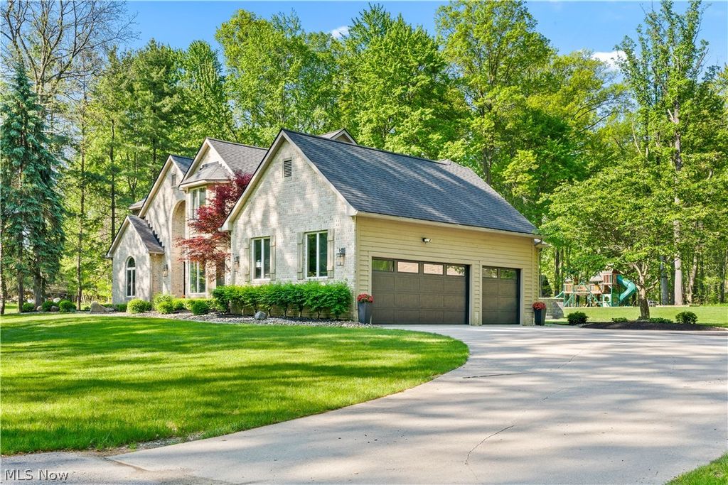 Photo of 5130 Hecker Drive, Richfield, OH 44141 (MLS # 5211760)