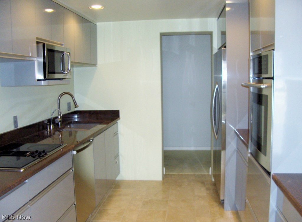 Meridian Condo - Residential Lease