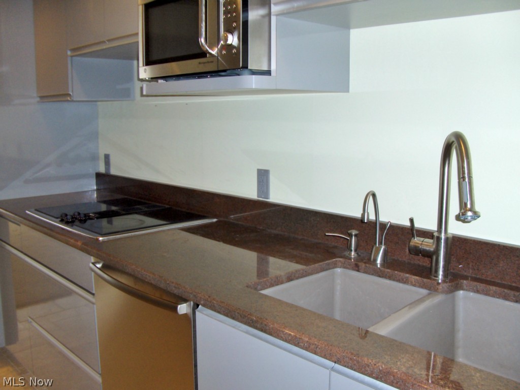 Meridian Condo - Residential Lease