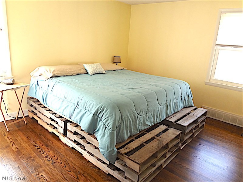 Village/N Perry - Residential