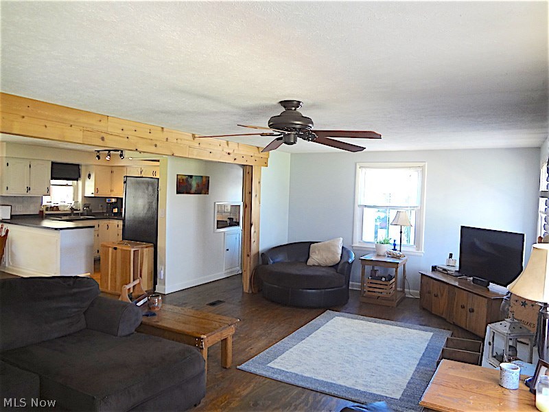 Village/N Perry - Residential