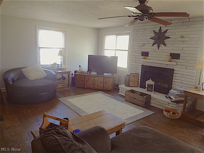 Village/N Perry - Residential