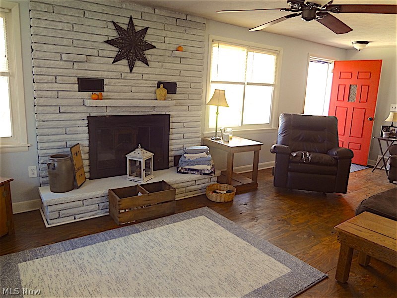 Village/N Perry - Residential