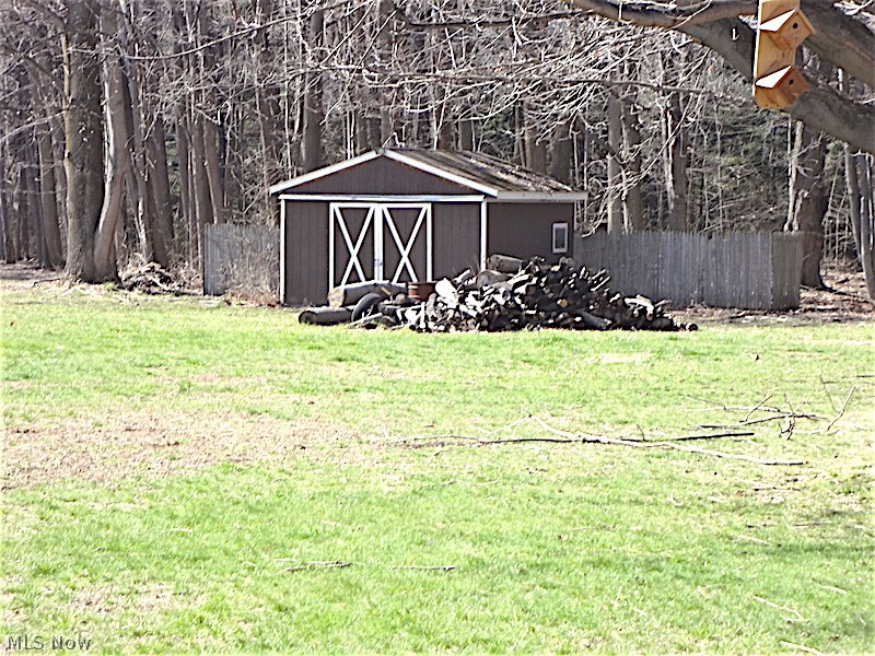 Village/N Perry - Residential