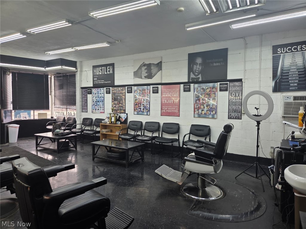 Brooklyn - Commercial Sale