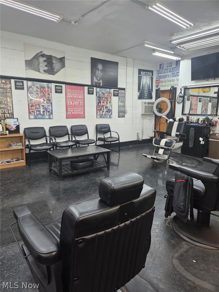 Brooklyn - Commercial Sale