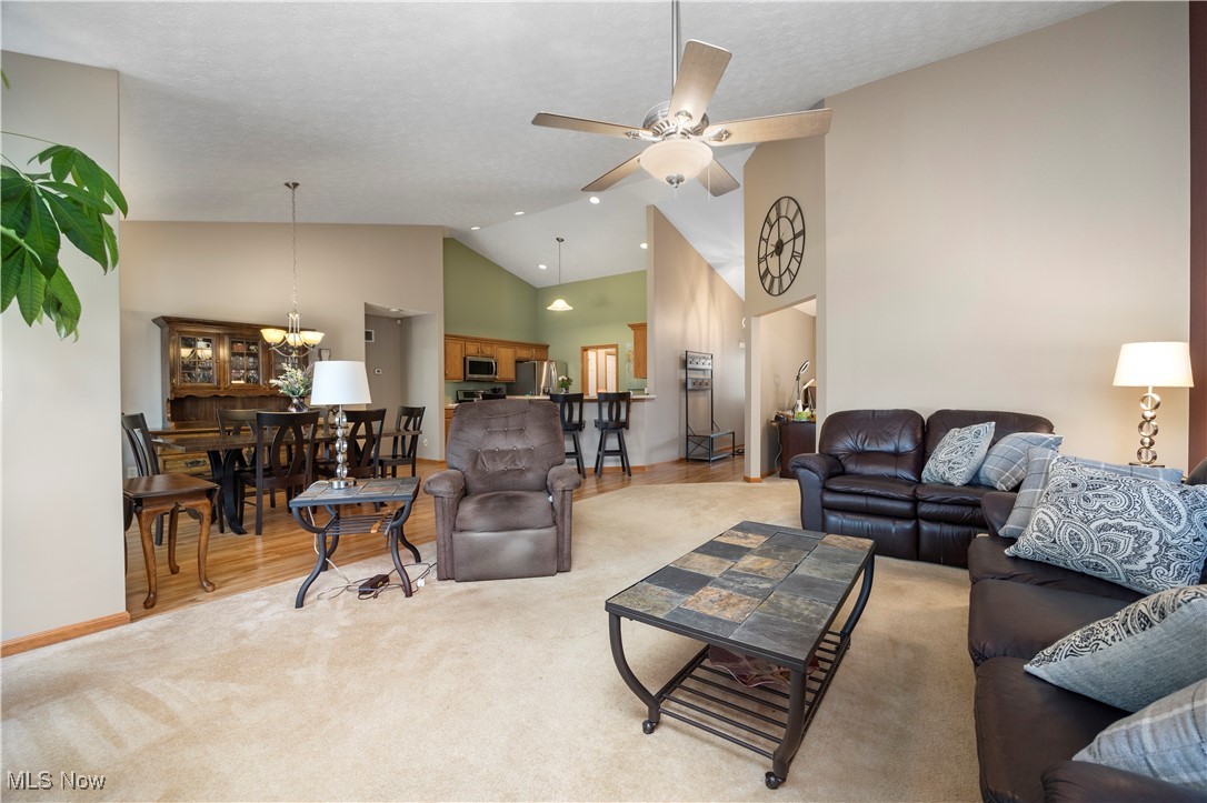 38294 Kingston Drive