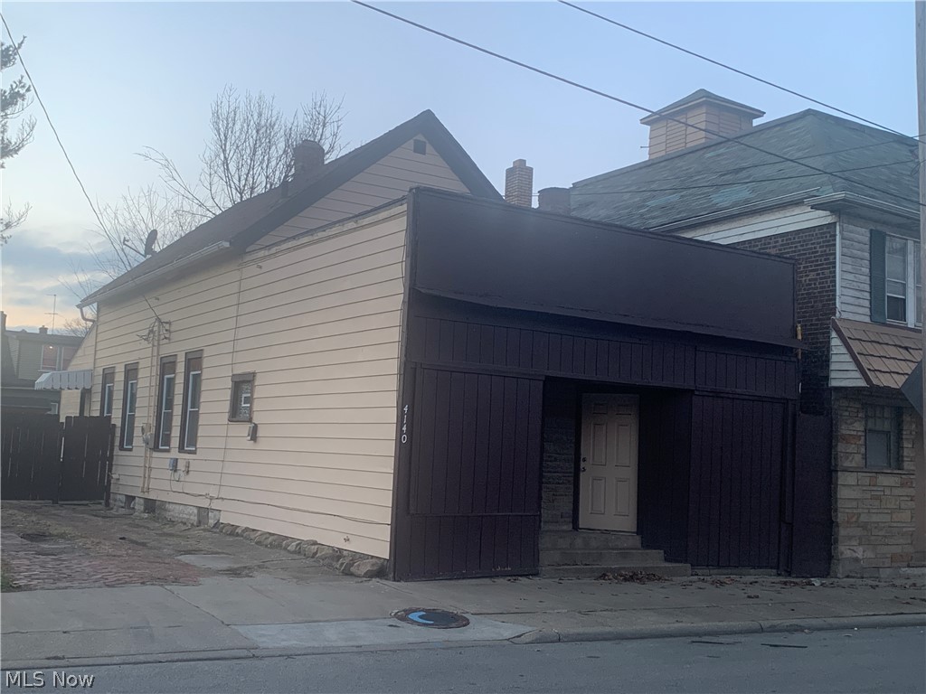 John Brooks - Residential