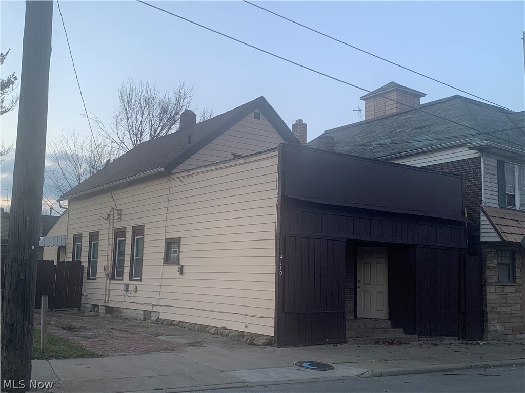 John Brooks - Residential