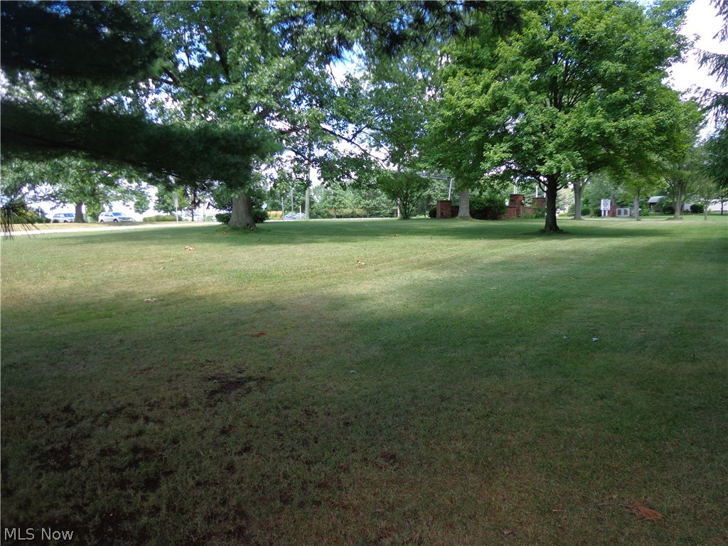 Wyoga Lake Park - Land