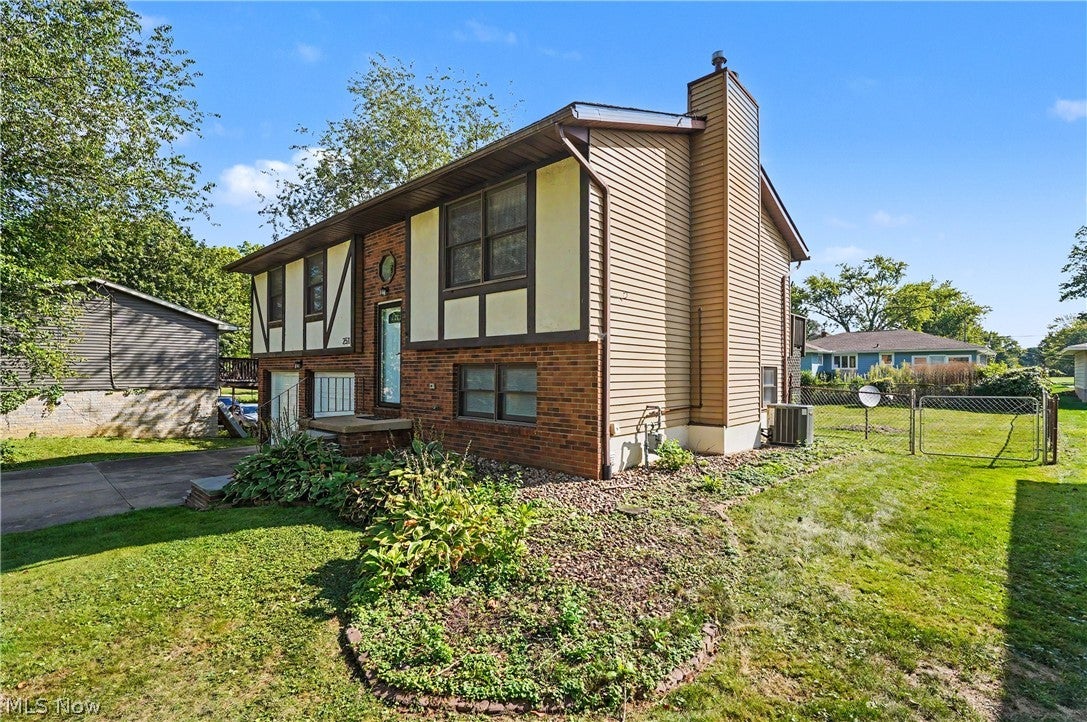 251 Caladonia Avenue