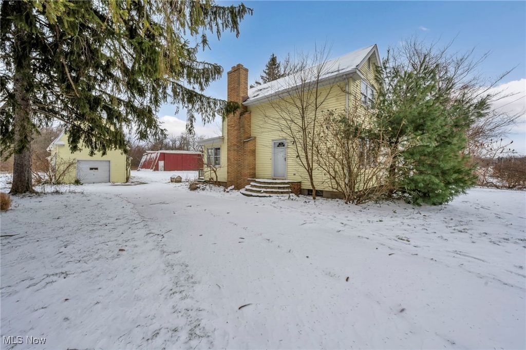 Photo of 5948 S Ridge Road W, Geneva, OH 44041 (MLS # 5176796)