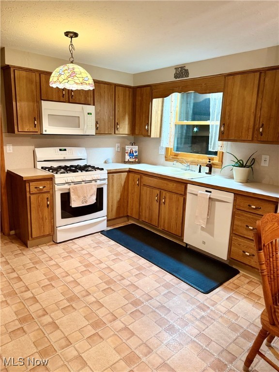 Gem Field - Residential