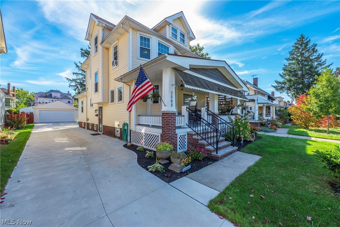 1565 Waterbury Road