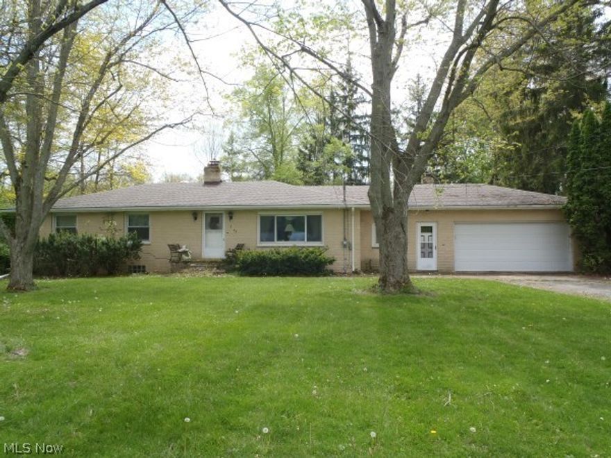 3 bedroom ranch on three 70' lots. 2 outbuildings for additional storage.