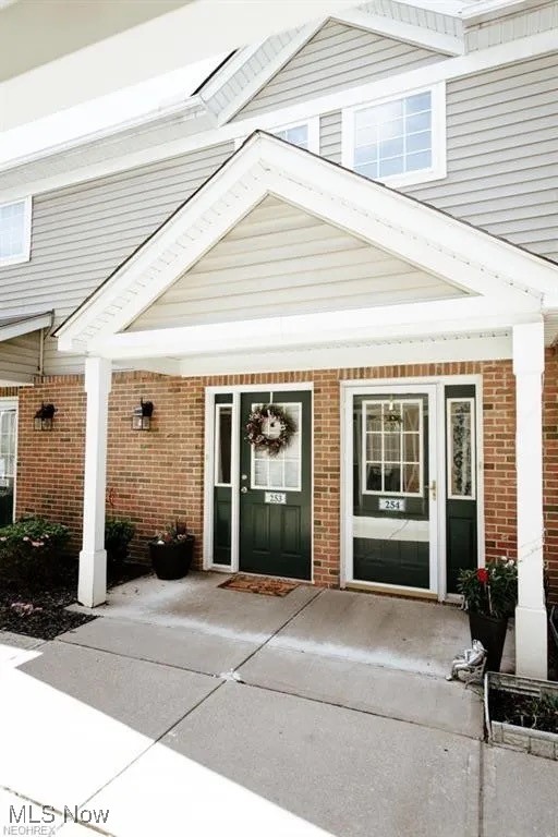 3375 Lenox Village Drive #253, Fairlawn, Ohio image 2