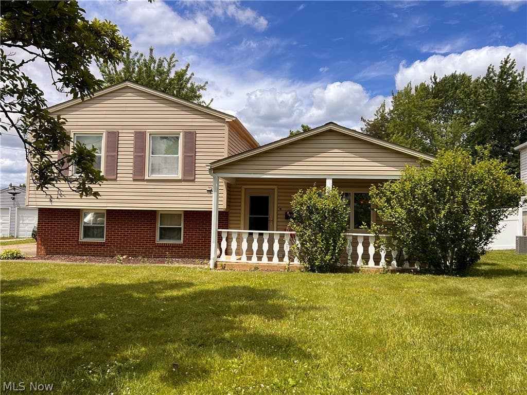 Photo of 5664 Colgate Drive, Youngstown, OH 44515 (MLS # 5218672)