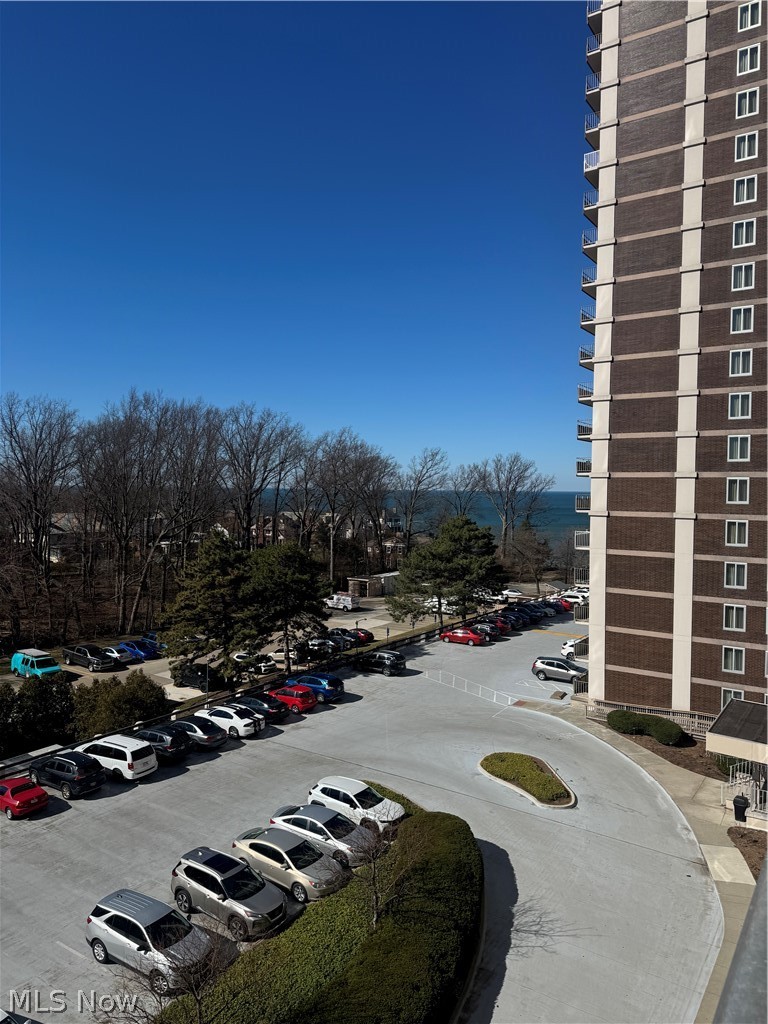 Carlyle Condo - Residential Lease