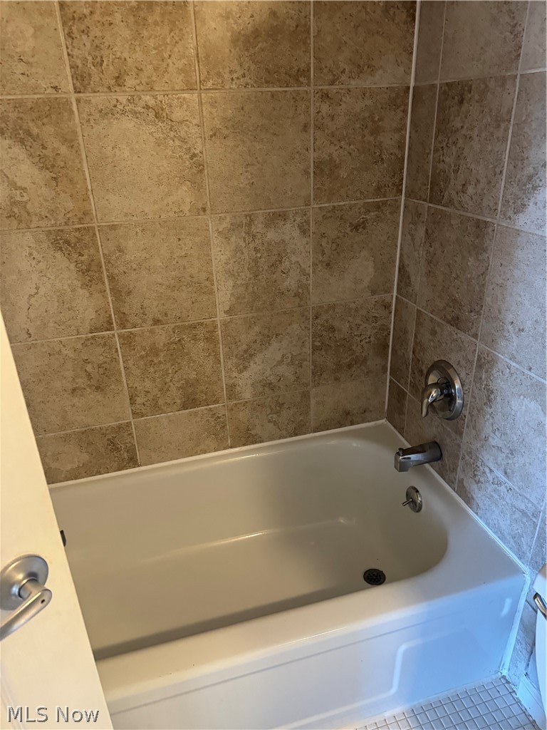 Carlyle Condo - Residential Lease