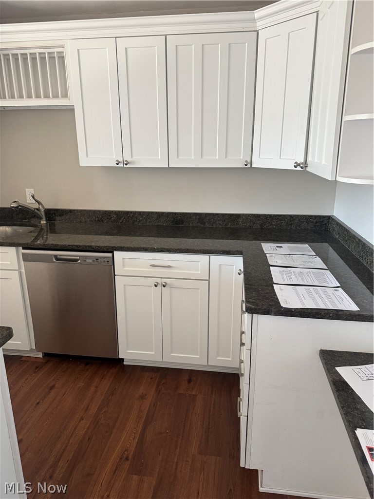 Carlyle Condo - Residential Lease