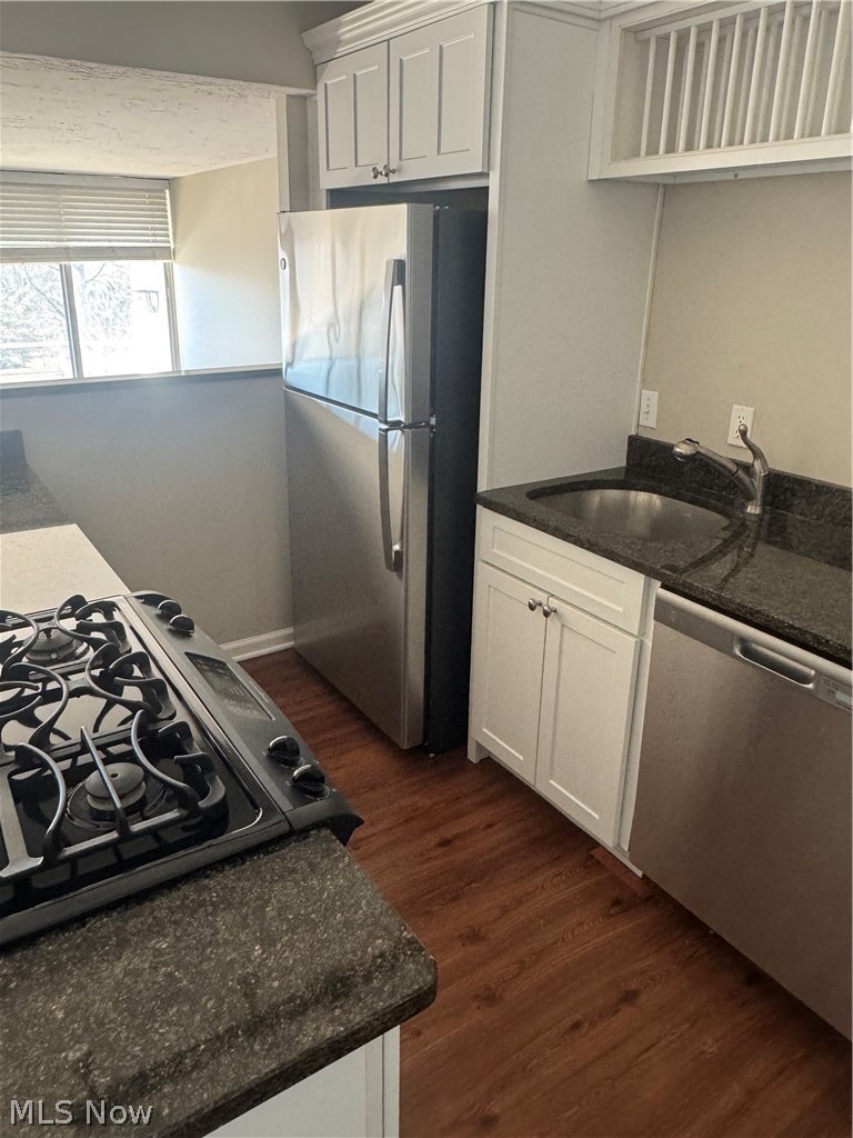 Carlyle Condo - Residential Lease