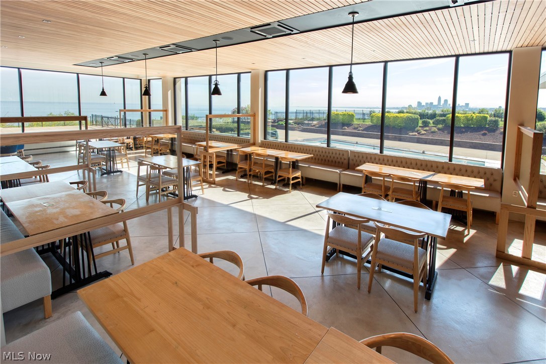 Carlyle Condo - Residential Lease