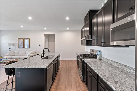 Tiny photo for 6877 Harrington Court, Canton, OH 44721 (MLS # 5209557)