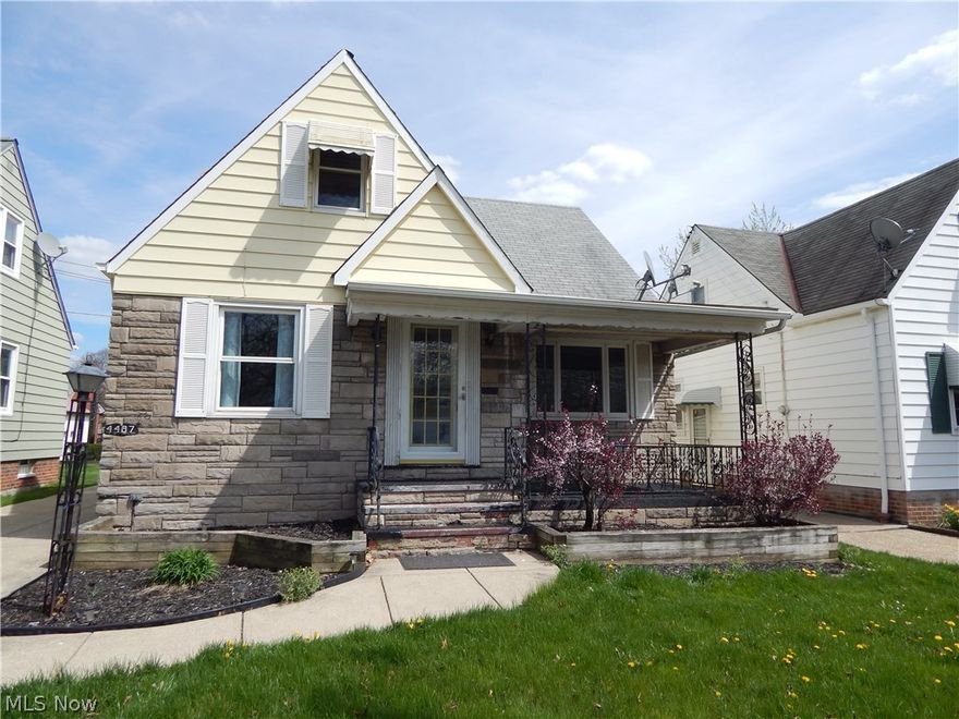 This 3 bedroom, 2 bath home is centrally located and is move in ready. The large finished basement would be perfect for a man cave, playroom or a 4th bedroom. The kitchen is very large and has tons of counter space. The master bedroom is located on the second floor and features wood built-in drawers and a bonus room that could be used as HUGH walk-in closet.