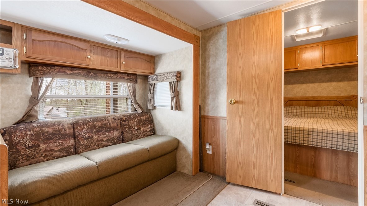 Lake Seneca Residence - Residential